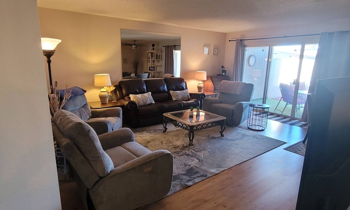 Sun City West Condo | Sun City West Condo! Over 55+ community!