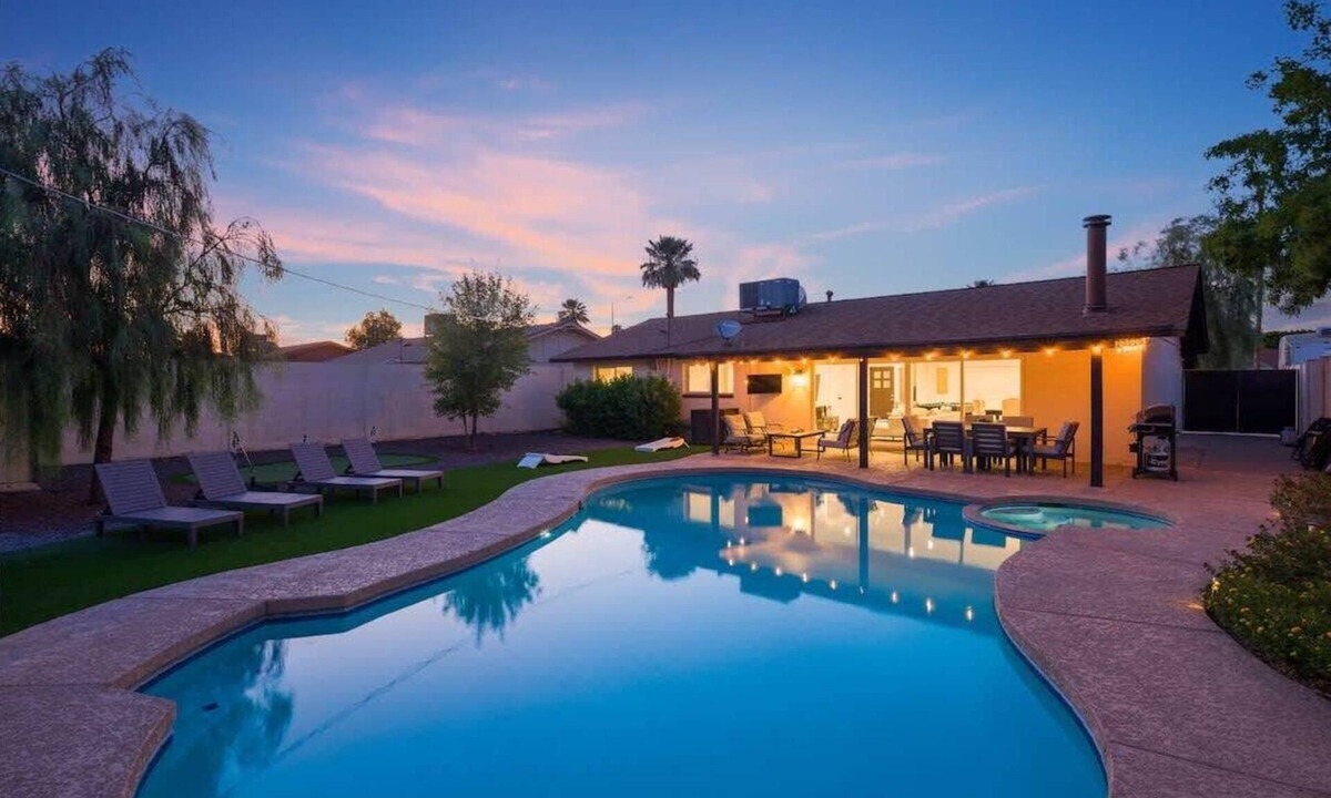 Park Scottsdale One House | Sunkiss - Pool, Spa & Mini Golf - Mins to Old Town
