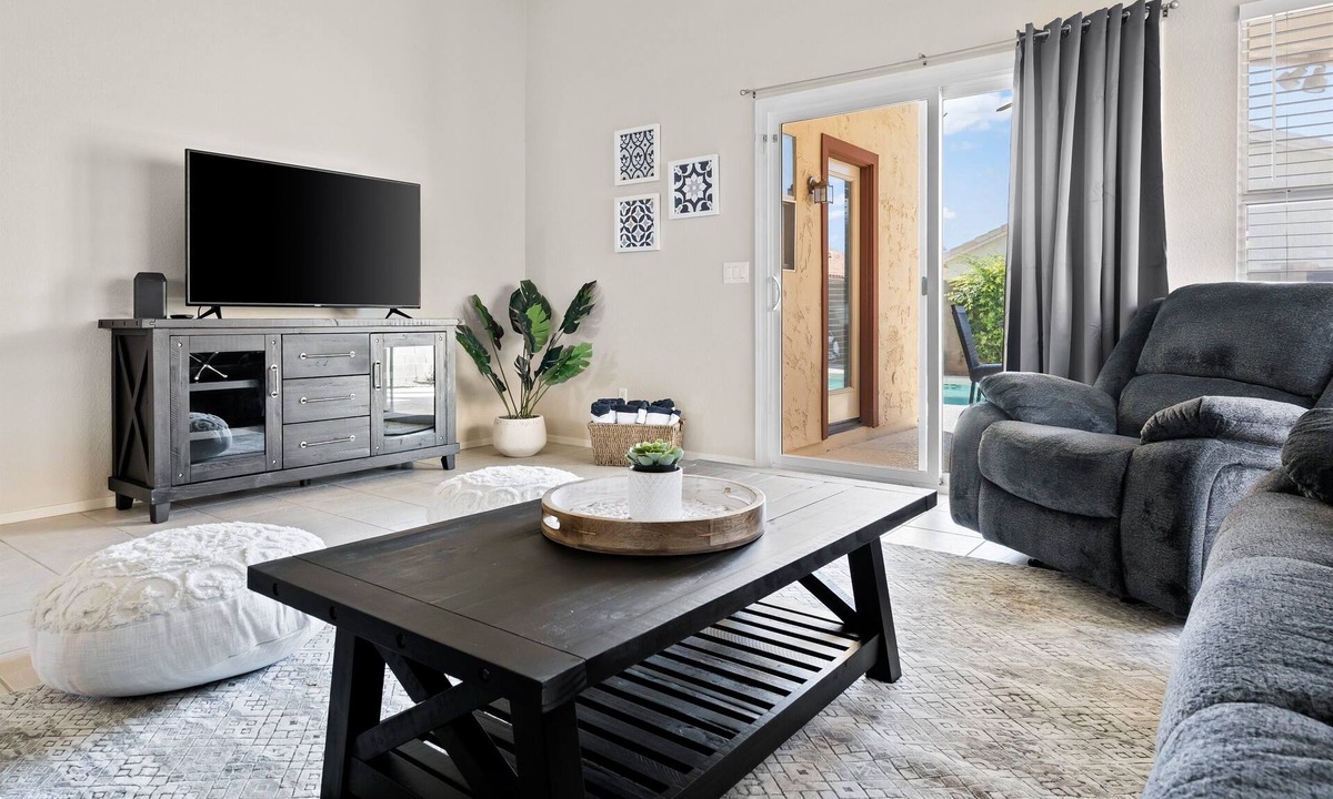 Parkridge House | Sunny Peoria Escape w/Private Pool + Fire Pit