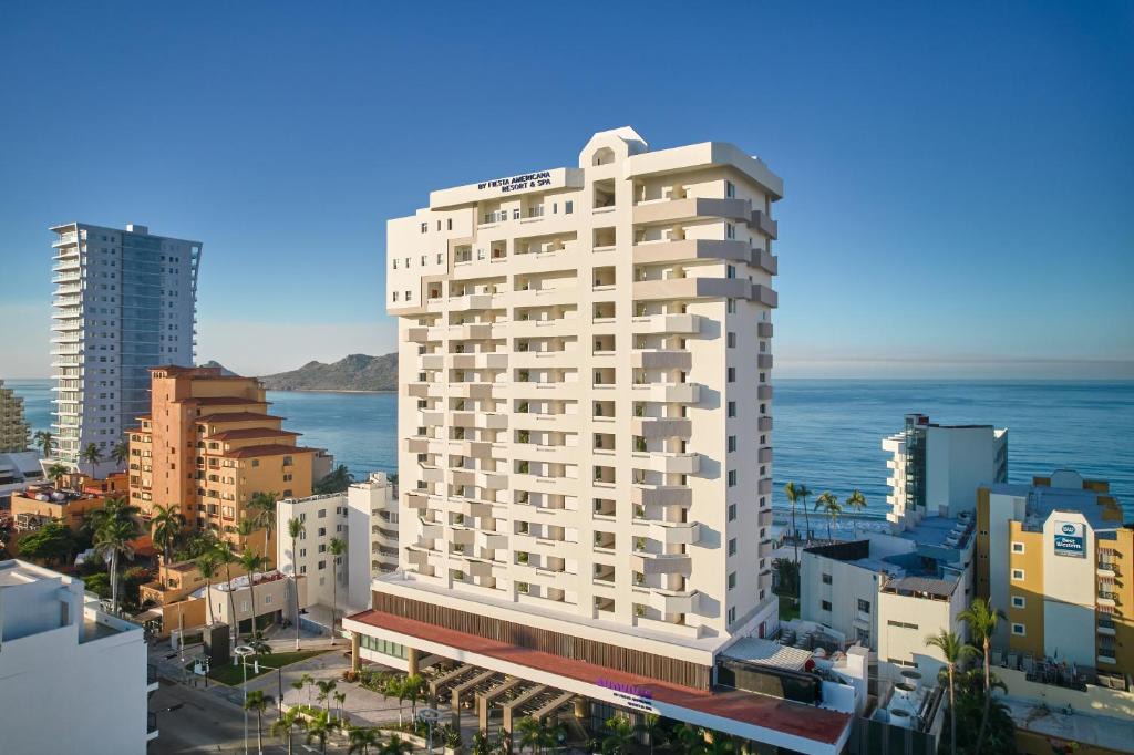 Zona Dorada Hotel | Sunvivia by Fiesta Americana Mazatlán