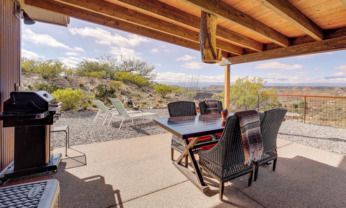 Cornville House | Surrounding Mtn & Valley Views! Cornville Getaway