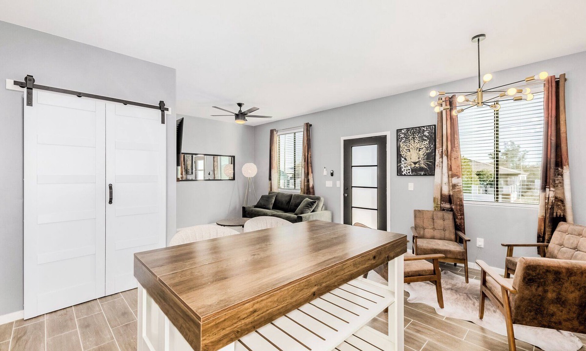 Tucson Apartment | The Carter on San Jose [Modern 2 Bedroom + Office - Sleeps 6 - Near Downtown]