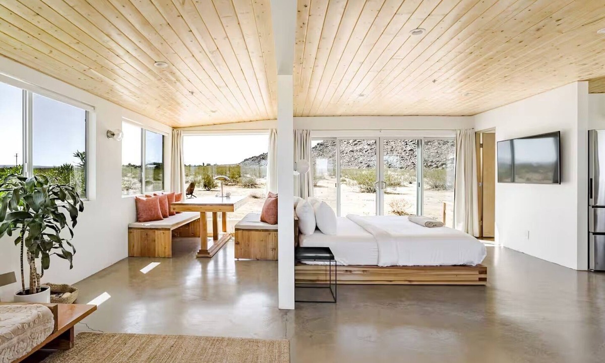 Landers Cabin | The Joshua Tree Goat Mountain Cabin + Hot Tub