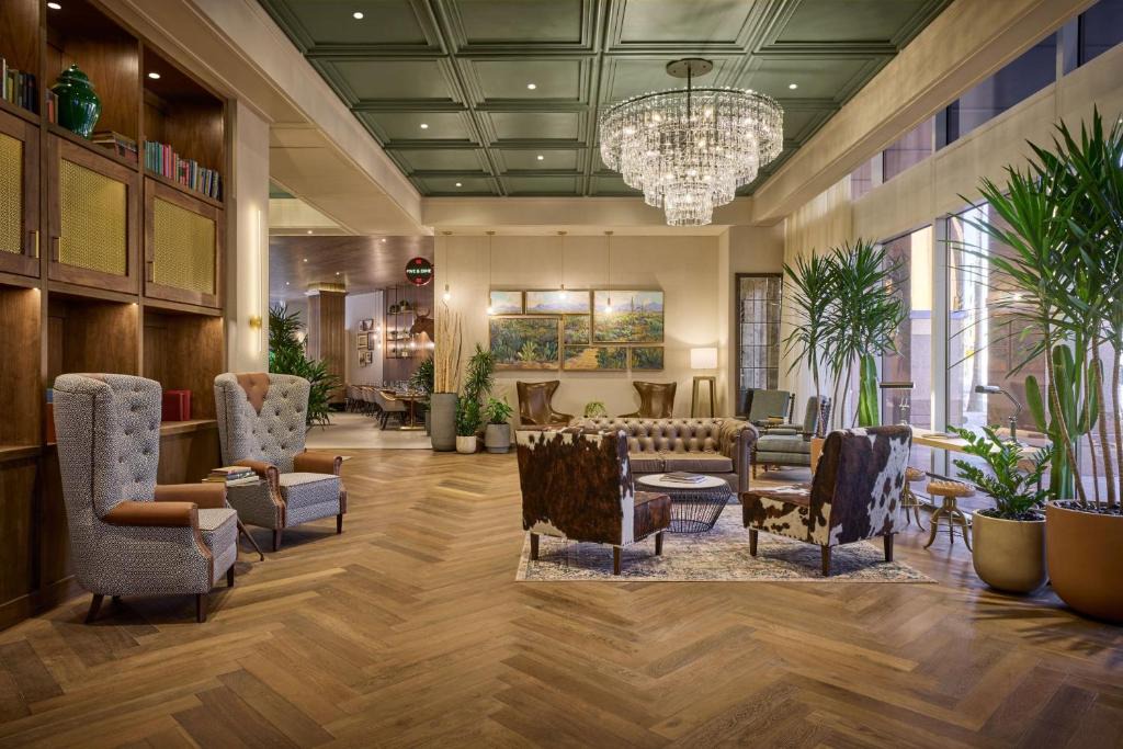 Downtown Tucson Hotel | The Leo Kent Hotel, Tucson, a Tribute Portfolio Hotel