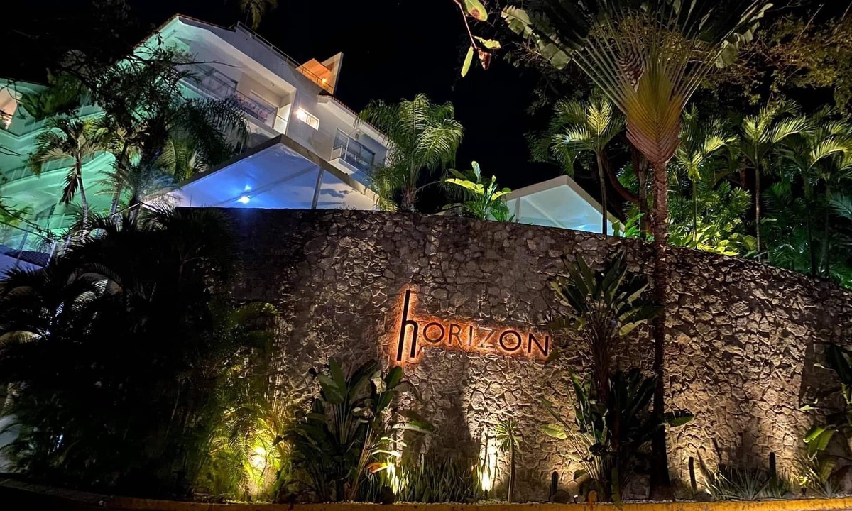 South Shore Hotel Area Condo | The Modern Retreat V Puerto Vallarta