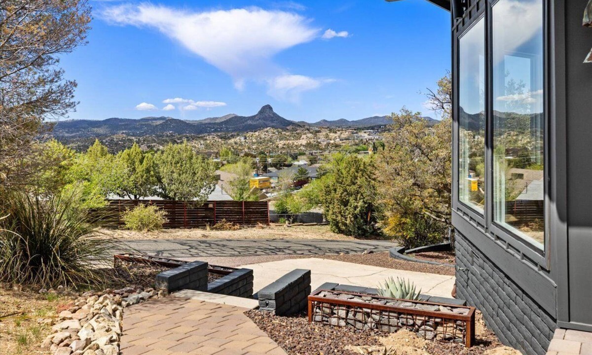 Prescott Heights House | The Sanctuary at Prescott Heights |Majestic Views |Luxe Prescott Sanctuary |Golf