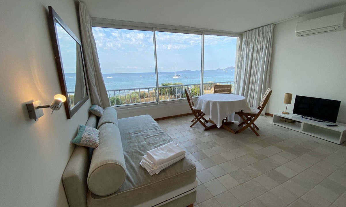 Ajaccio Apartment | ' THE WATERFRONT 'luxury apartment facing the bloodthirsty Islands