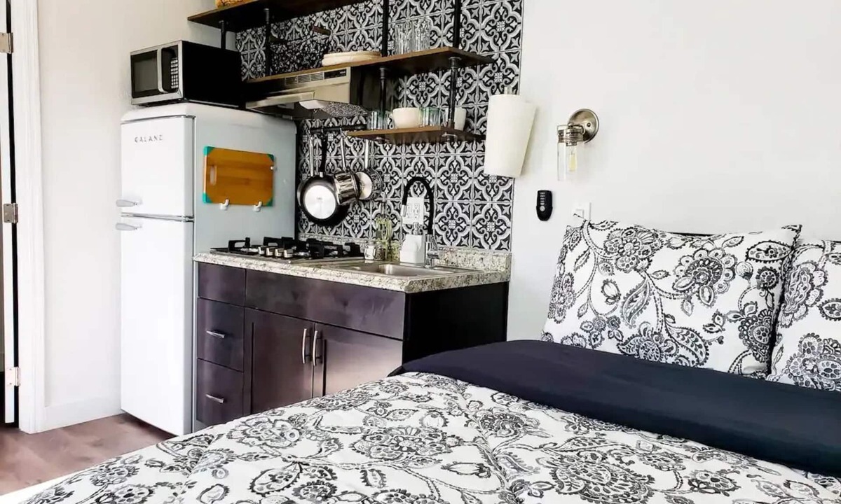 Willow Square House | Tiny Home with Wi-Fi 3 mi. from Downtown Phoenix