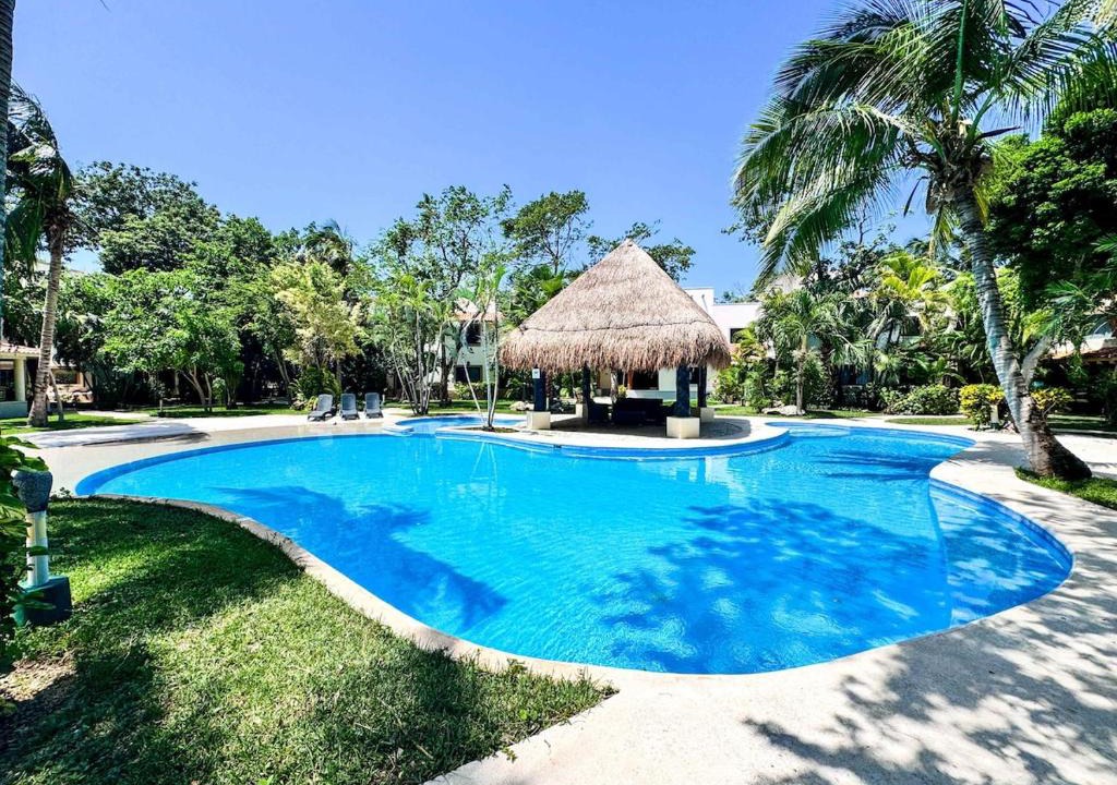 Playacar Apartment | Tropical 3Br Retreat W Pool & Beach Essentials