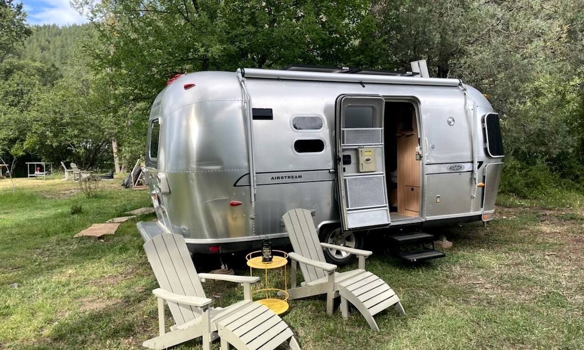 Canoncito House | Unforgettable Glamping Escapes in this Cool Airstream on the Pecos River, New Mexico