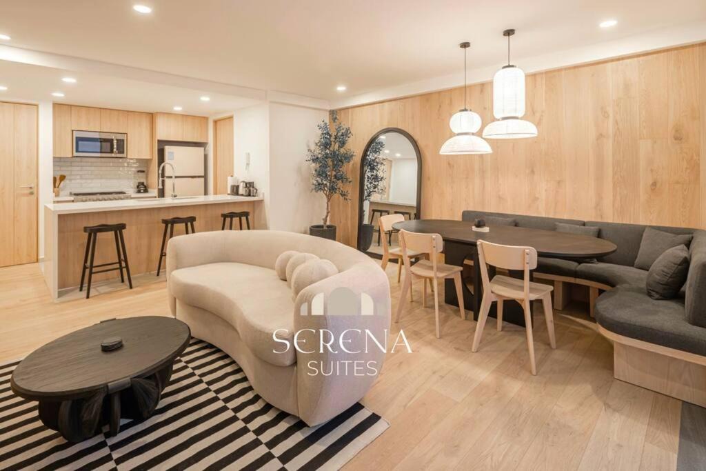 Hipodromo Apartment | Upscale Apartment with Skyview Pool in Central Condesa