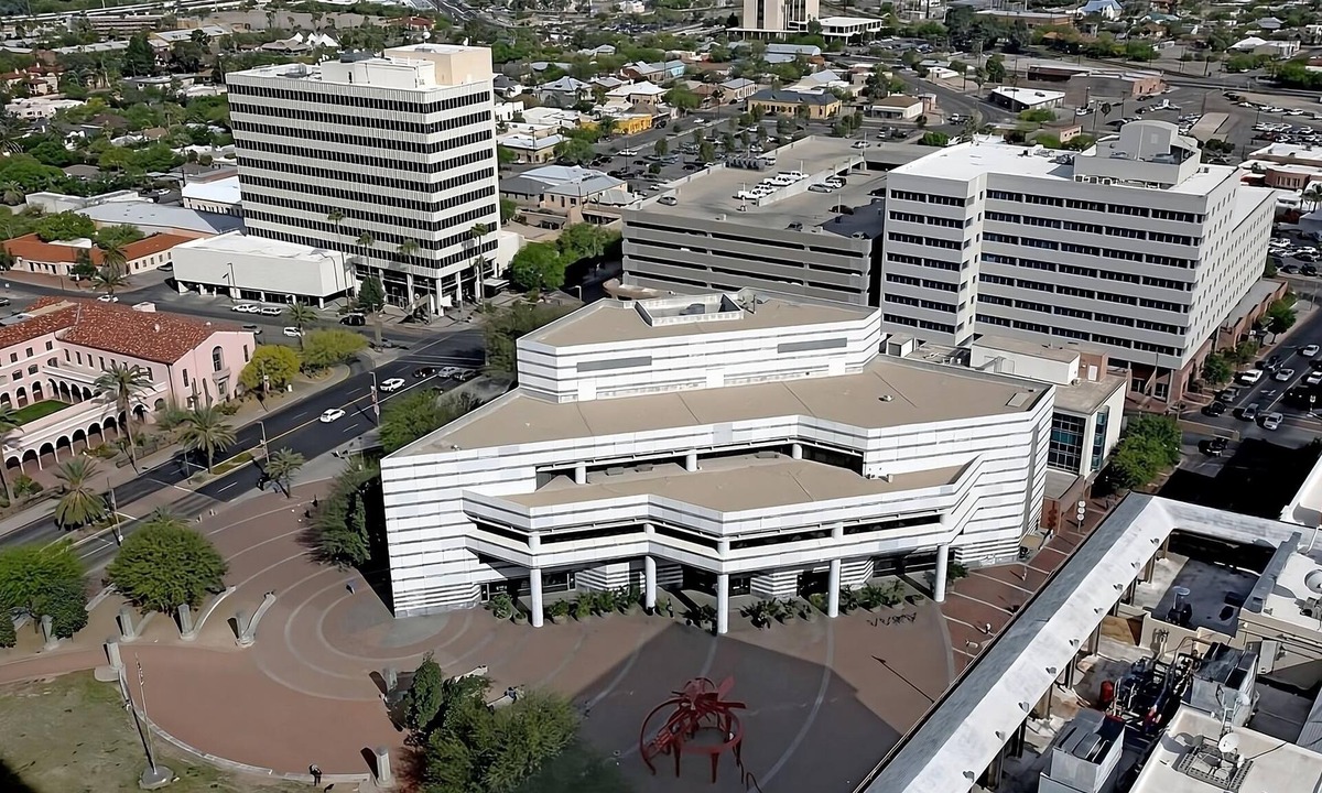 Downtown Tucson Hotel | Urban Retreat in the Heart of the City! 3 Family-friendly Rooms! Outdoor Pool!
