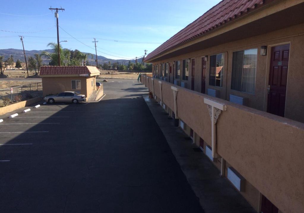 Hemet Hotel | Vagabond Inn Hemet