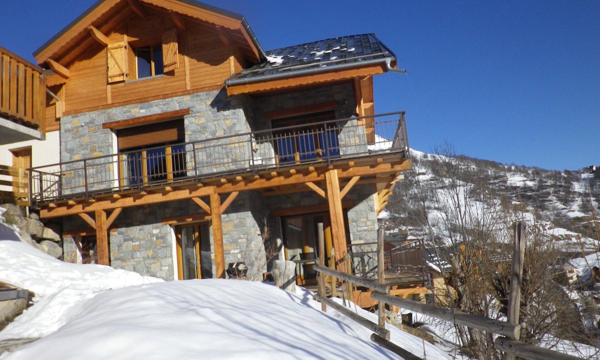 Valloire Apartment | VALLOIRE. VERY NICE NEW APARTMENT IN CHALET SAVOYARD 6/10 PEOPLE