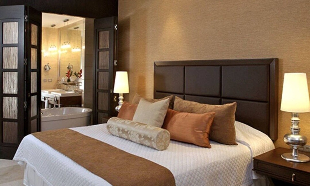 Puerto Juarez Resort | VIDANTA GRANDLUXXE 2 BR MASTER VILLA. THE 2ND BR IS IN A SEPARATE LOCKOFF
