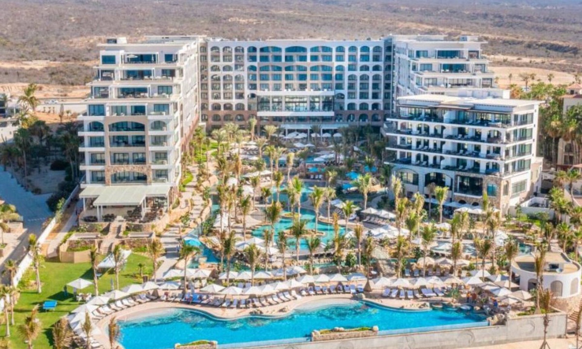 El Medano Ejidal Resort | Villa la Valencia 1 bedroom luxurious resort in stunning Cabo San Lucas with AC,