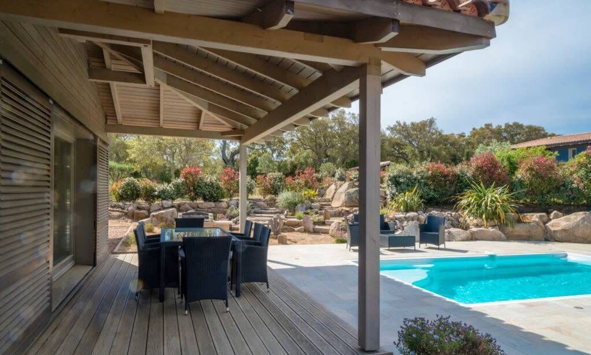 Figari Villa | Villa ' Les chênes lièges " with private pool between sea and mountain