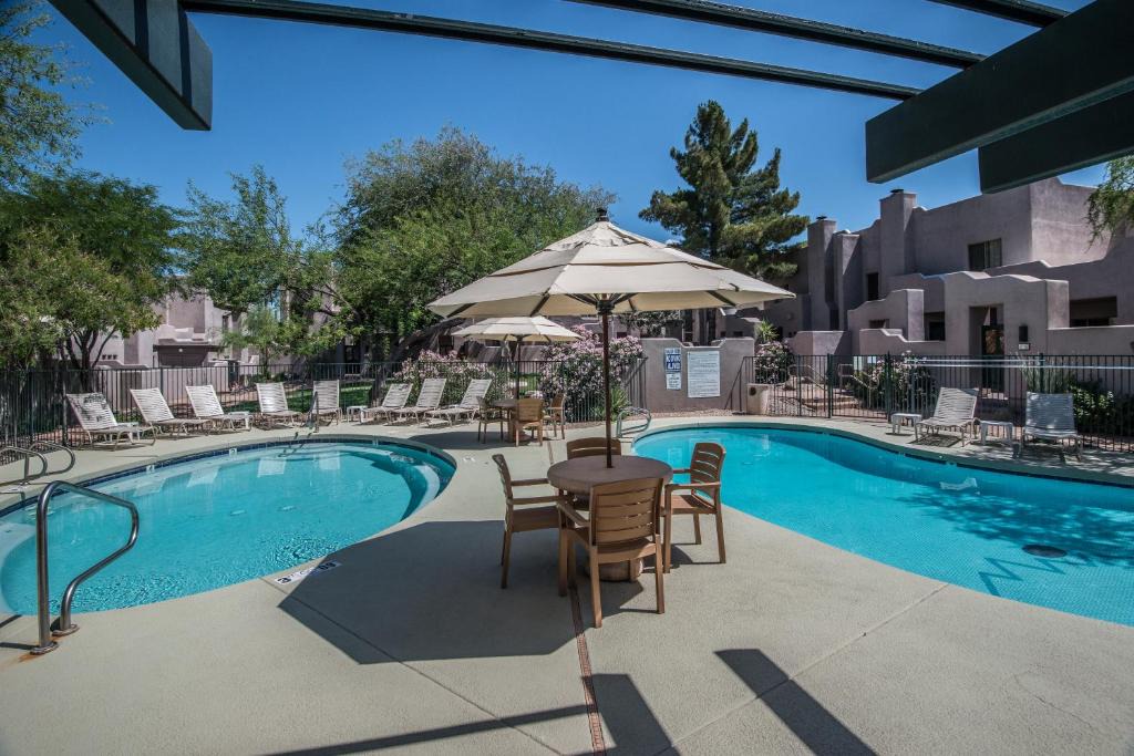 Las Lomas Resort | Villas of Cave Creek
