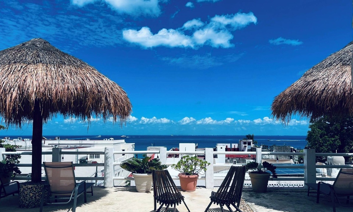 Colonia Centro Hotel | Walk to Waterfront! Luxury King Suite w/Rooftop Pool & Spa