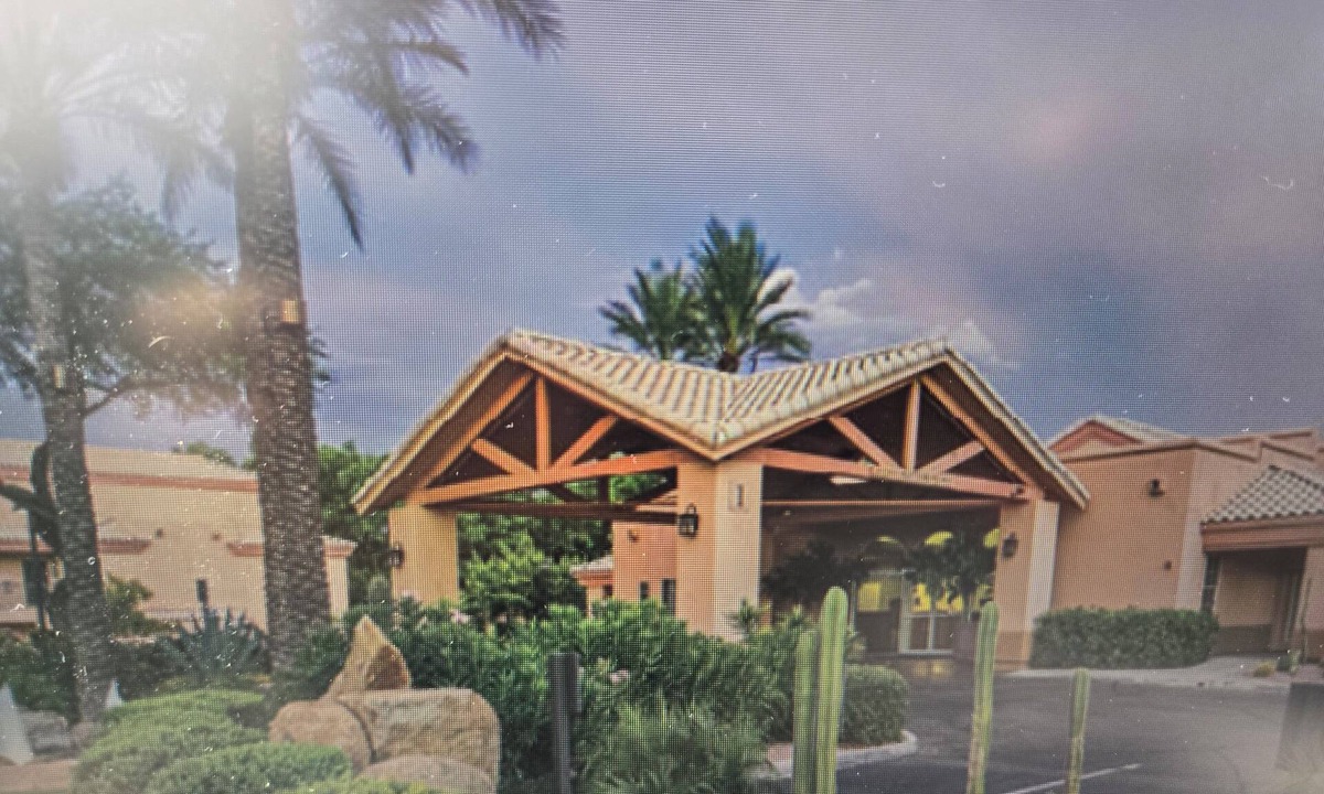 North Scottsdale Hotel | Walk to WM Phoenix Open: King Suite, Sleeps 4, Luxury
