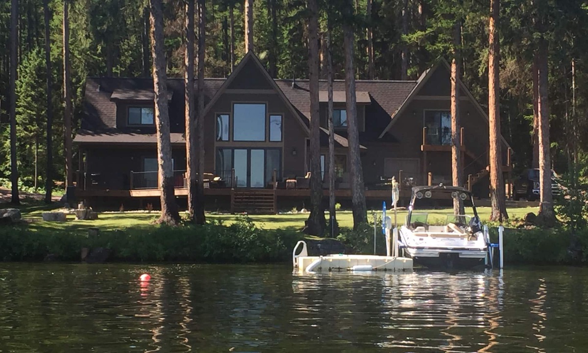 Seeley Lake Cabin | Waterfront Lodge on Placid Lake. Dock, Hot Tub & Year-Round Adventure