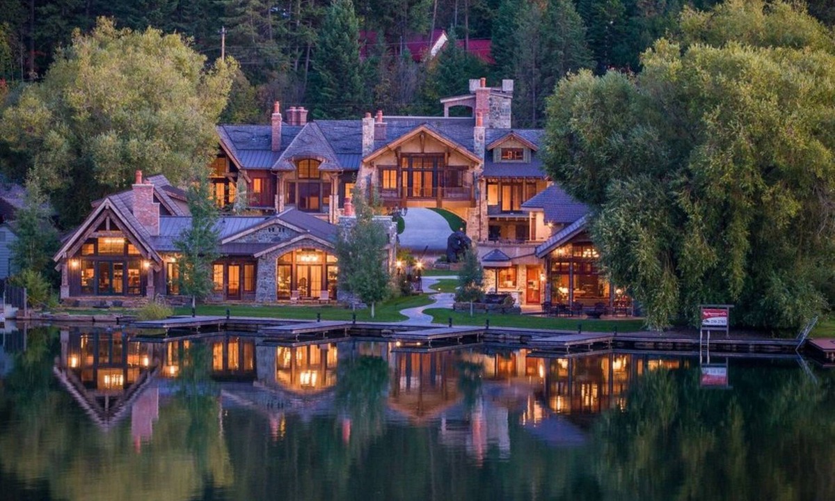 Bigfork House | Waterfront w/Private Dock and Bay Views