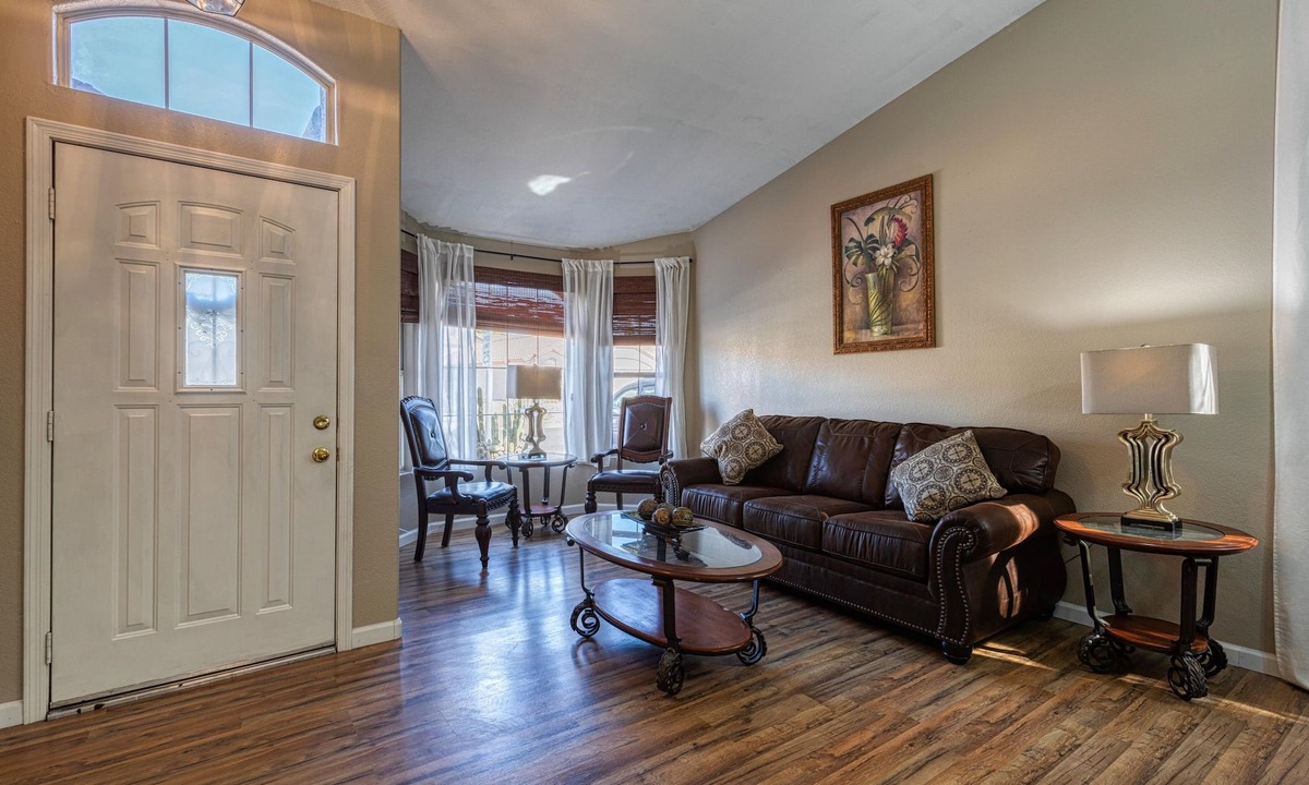 Arrowhead Shores House | WELCOME TO ALEXANDRIA [Hassle free check out]