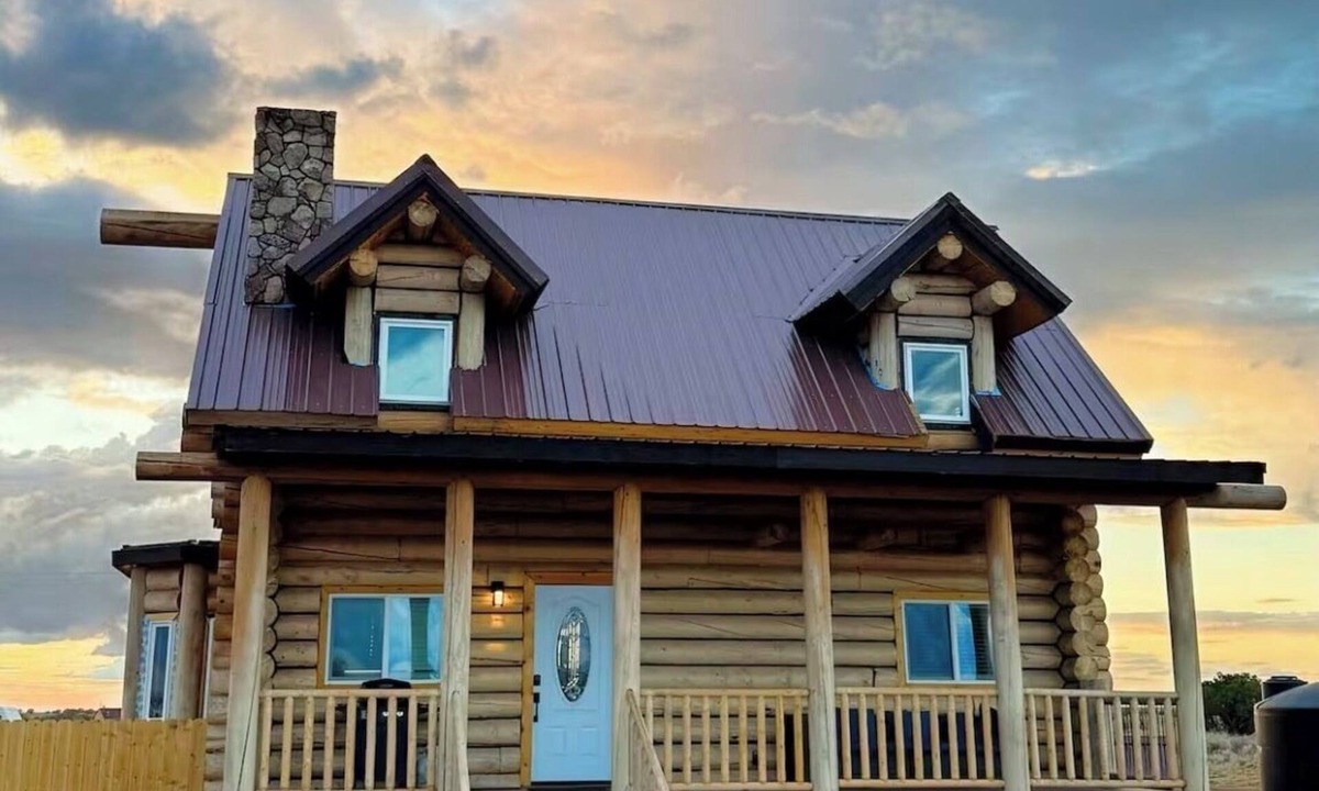 Valle Cabin | White Wolf Cabin and Hot Tub