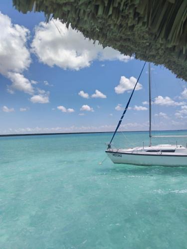 Bacalar Boat Rental | Yacht for rent in Bacalar