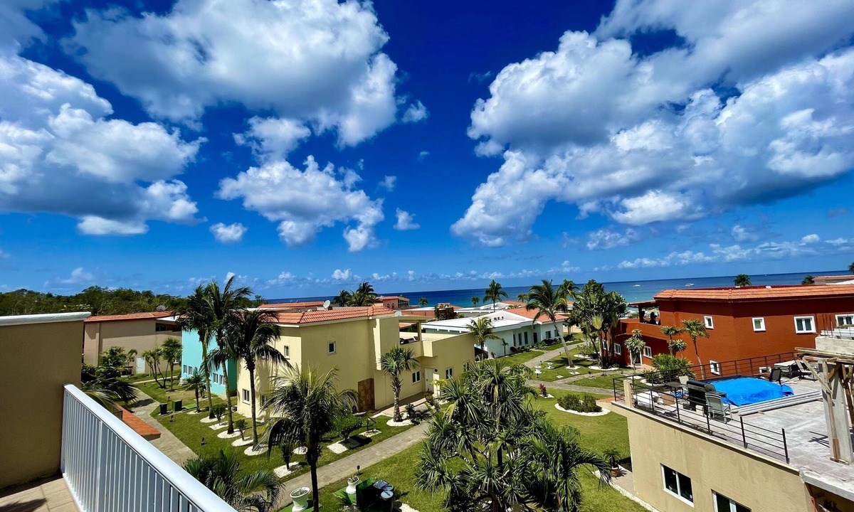 Costa Maya House | Your Retreat by the Sea - Comfortable 3 bdrm, 3.5 bath home for up to 8 guests