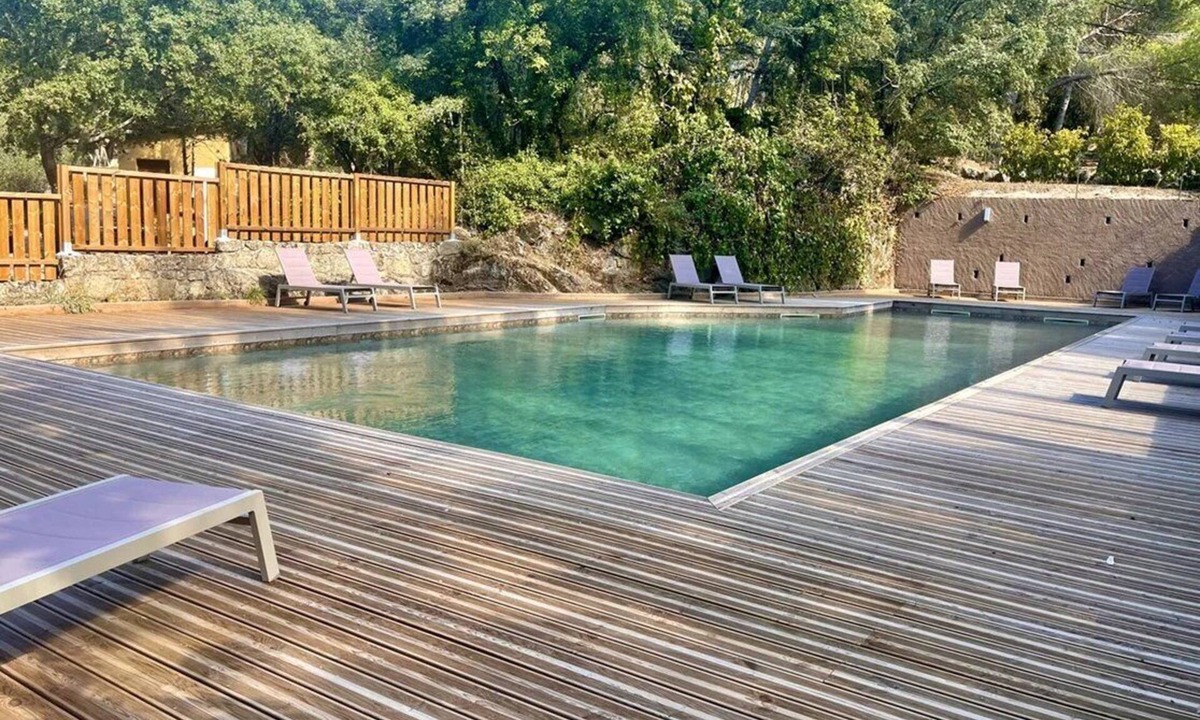Sartene Ski Chalet | ZEcamping 3 étoiles animaux acceptés