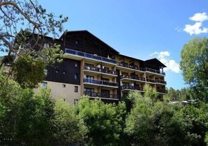 200m from resort center, balcony, tv, ski locker, 84m², Serre Chevalier