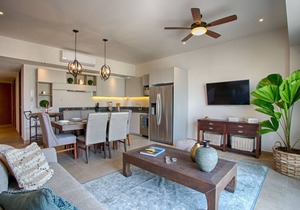 Luxury Ocean View Condo | Pools, Hot Tubs, Gym, BBQ, Walk To The Beach