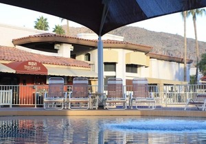 Scottsdale Camelback Resort Inviting 3BR Condo with Jacuzzi