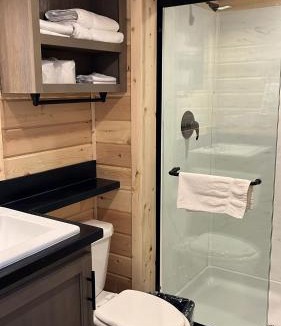 Valle Ski Chalet | 062A Brand New Cozy Cabin with Loft & King bed near Grand Canyon South Rim