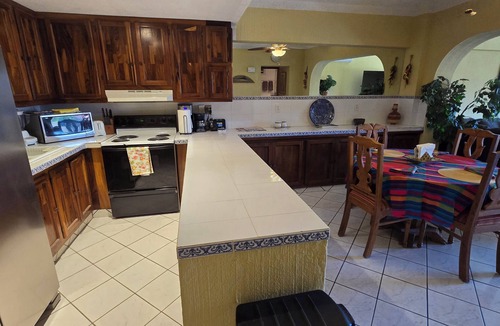 El Medano Ejidal Apartment | 1 Bdrm, 2 Baths! This is a larger 2 bdrm, chng'd to a 1 Bdrm! MUCH LARGER!