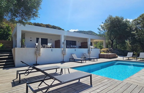 Olmiccia Apartment | 1 Double Room 2 pers, Residence Casa Pian d'Olmo/Double Room - L'Albitru