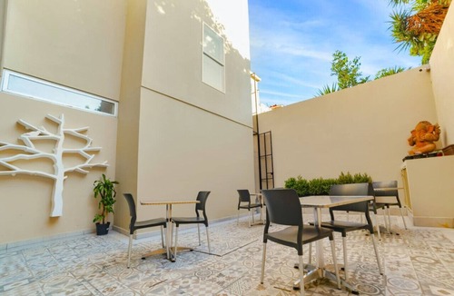 Zona Rio Apartment | 102 KingBed Studio in TJ Near d'border
