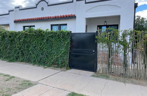 Tucson House | 109 Park (Jill Reilly)