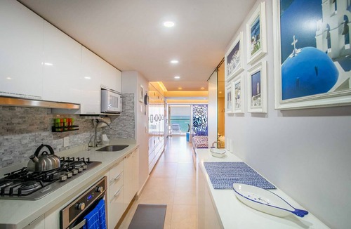 Las Glorias Condo | 11th-Floor Oceanview Stay | Infinity Pools + Gym