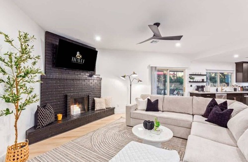 Thunderbird Desert Estates House | 12 Palms Oasis | Pool, Spa & Putting Green.