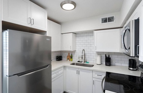 Encanto Apartment | 1Bedroom Midtown + Parking | Near Roosevelt Row