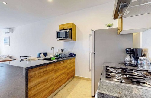 Akumal Condo | 1BR condo near Akumal beach, rooftop pool