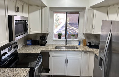 Lake Biltmore Village Condo | 2 Bed 2 Bath Super Bowl/Waste Management