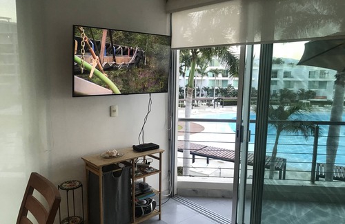 Flamingos Condo | 2 Bedroom Beachfront Condo, Beautiful Ocean and Pool Views