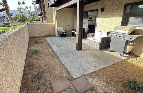 Canyon Corridor Condo | 2-bedroom condo in superb Palm Springs with AC, WiFi. Relax and enjoy!
