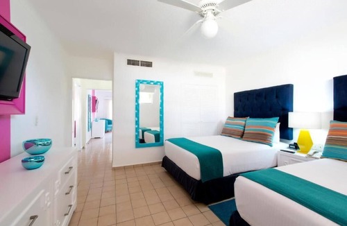 Puerto Vallarta Resort | 2-Bedroom Ocean Front Resort in Puerto Vallarta plus Living Area with add. bed.