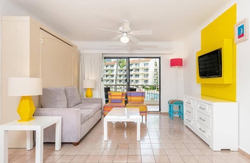 Puerto Vallarta Resort | 2-Bedroom Ocean Front Resort in Puerto Vallarta plus Living Area with add. bed.