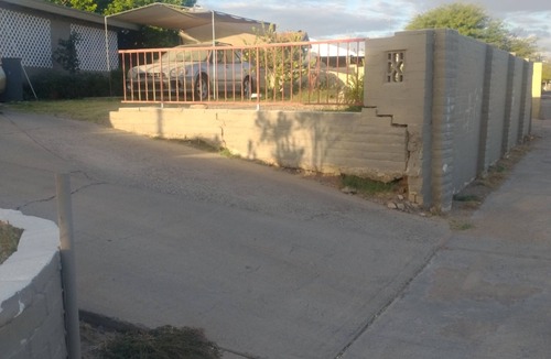 Tucson House | 2 bedrooms. Close to airport and Mall , Park. Bus stop