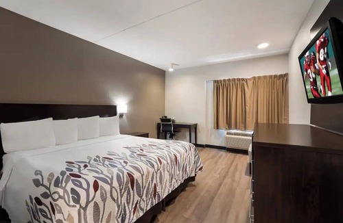Cortaro Hotel | 2 Clean Room Perfect for Budget Travelers – Easy Reach to Tucson’s Top